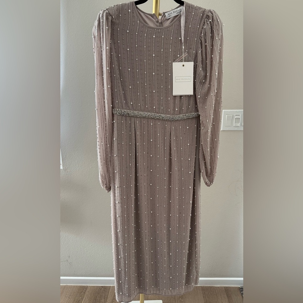 Mac Duggal modo dress in size 8 NWT